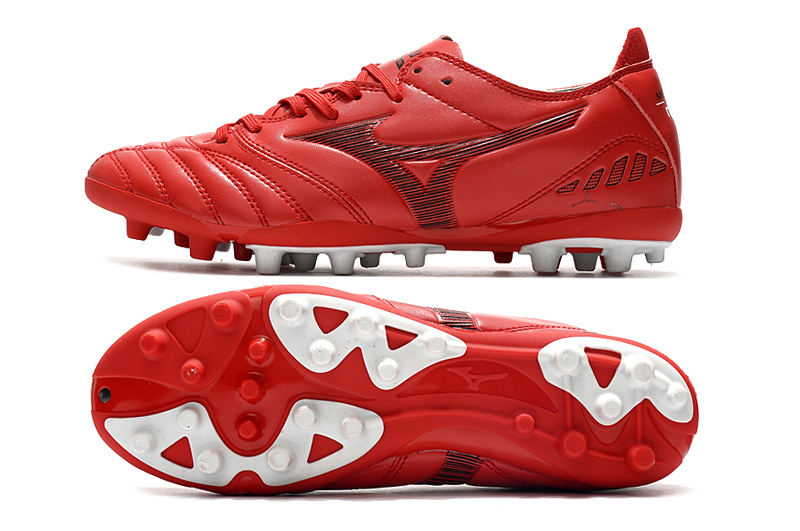Adidas and Nike Soccer Shoes: The Ultimate in Fashion and Comfort