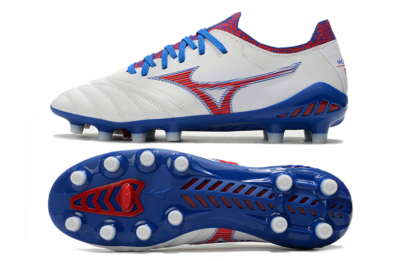 Mizuno Morelia Neo 3 Low Tops Silver - Durable and Lightweight Football Shoes Mizuno Morelia Neo 3 Low Tops Silver - Durable and Lightweight Football Shoes