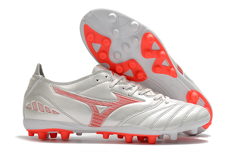 Adidas and Nike Soccer Shoes: The Ultimate in Fashion and Comfort