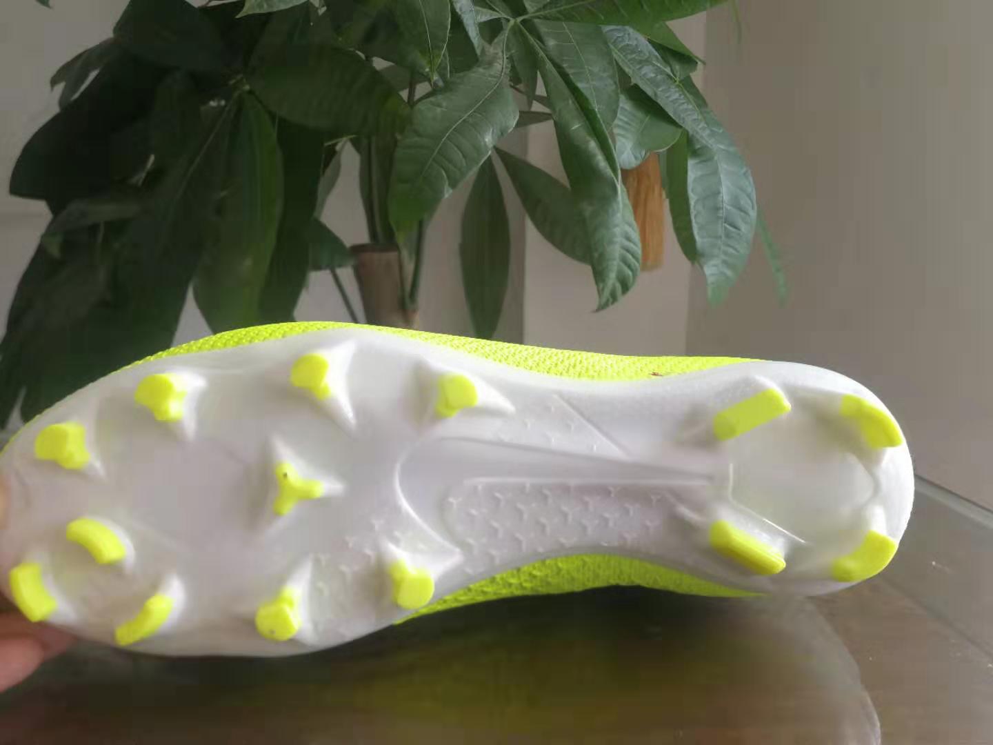 Nike Phantom Vision Elite DF - Yellow & White Soccer Cleats Nike Phantom Vision Elite DF - Yellow & White Soccer Cleats
